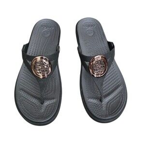 Crocs Sanrah Circle Wedge Sandals Womens Size 10 Black Comfort Thong Shoes